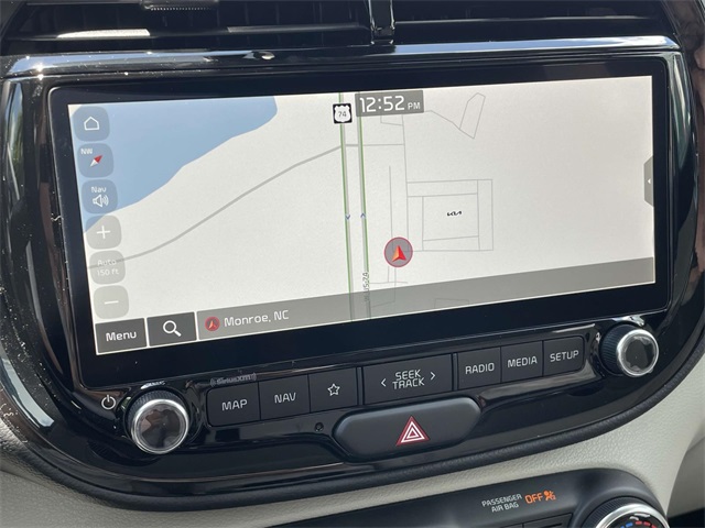 Vehicle image 8 of 37