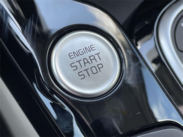 Vehicle image 36 of 37