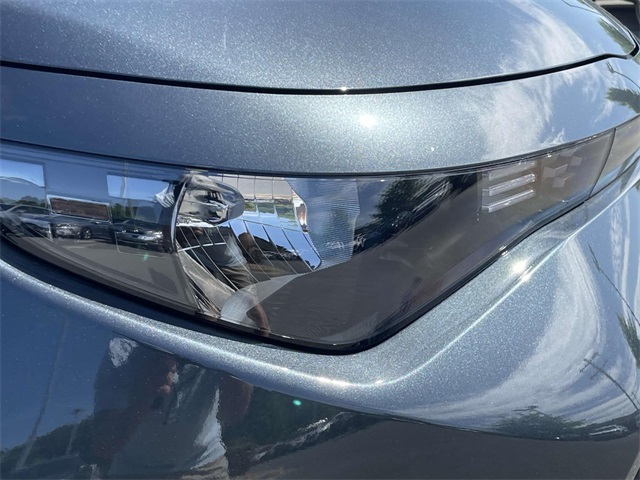 Vehicle image 15 of 37