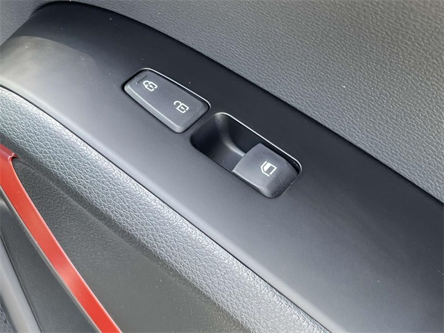 Vehicle image 20 of 37