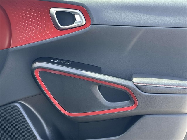 Vehicle image 19 of 37