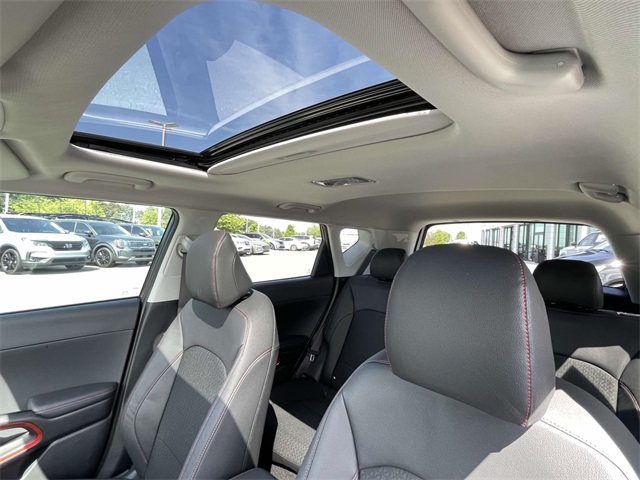 Vehicle image 10 of 37