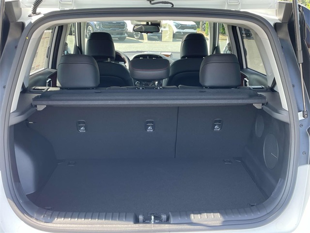 Vehicle image 13 of 43