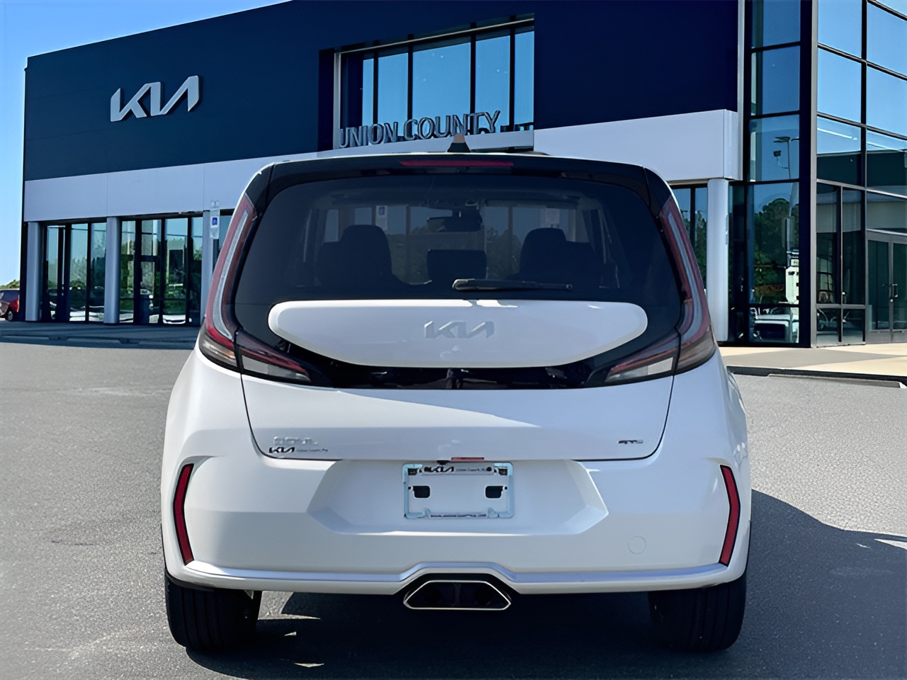 Vehicle image 42 of 43