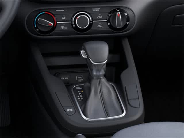 Vehicle image 26 of 28