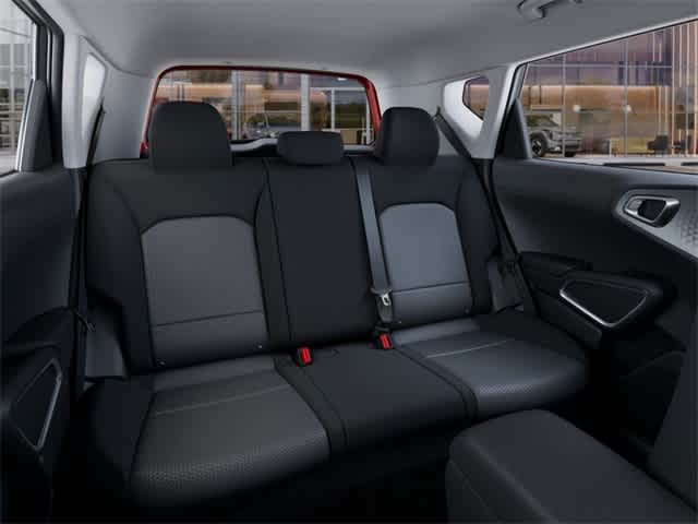 Vehicle image 13 of 28