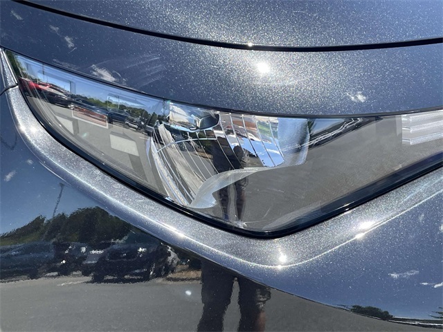 Vehicle image 14 of 35