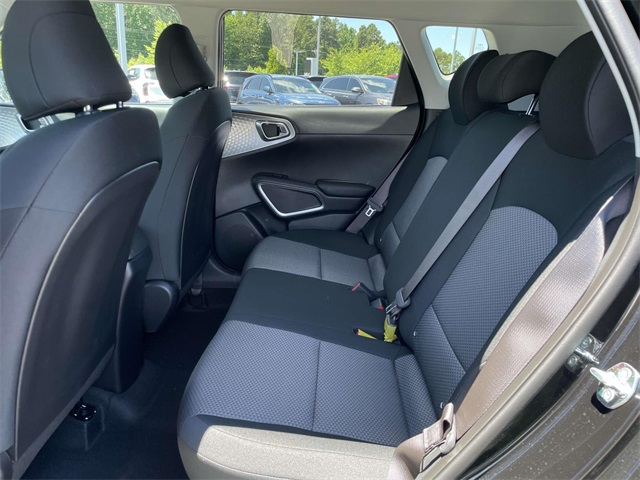 Vehicle image 11 of 35