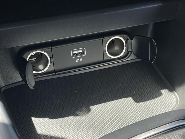 Vehicle image 34 of 35