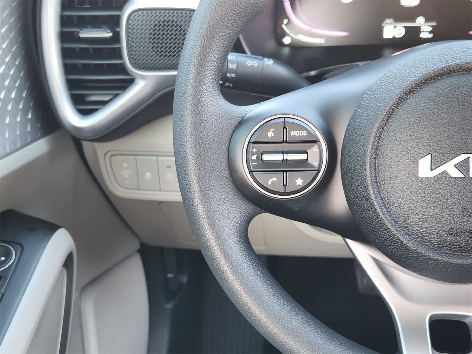 2025 Kia Soul LX Image 14 of 30