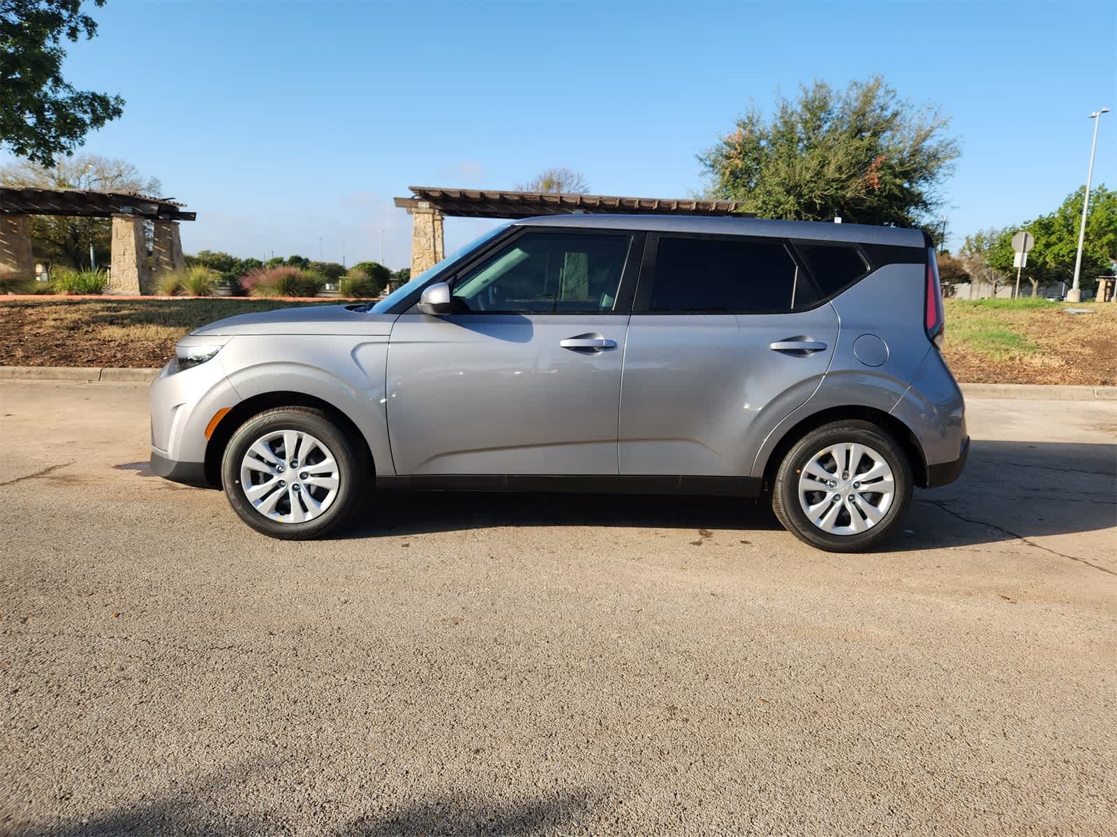 2025 Kia Soul LX Image 5 of 30