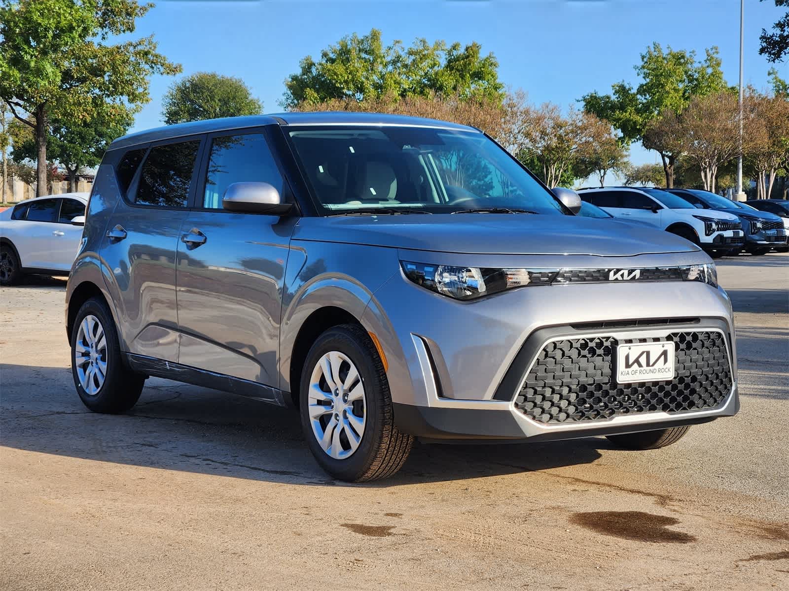 2025 Kia Soul LX Image 2 of 30