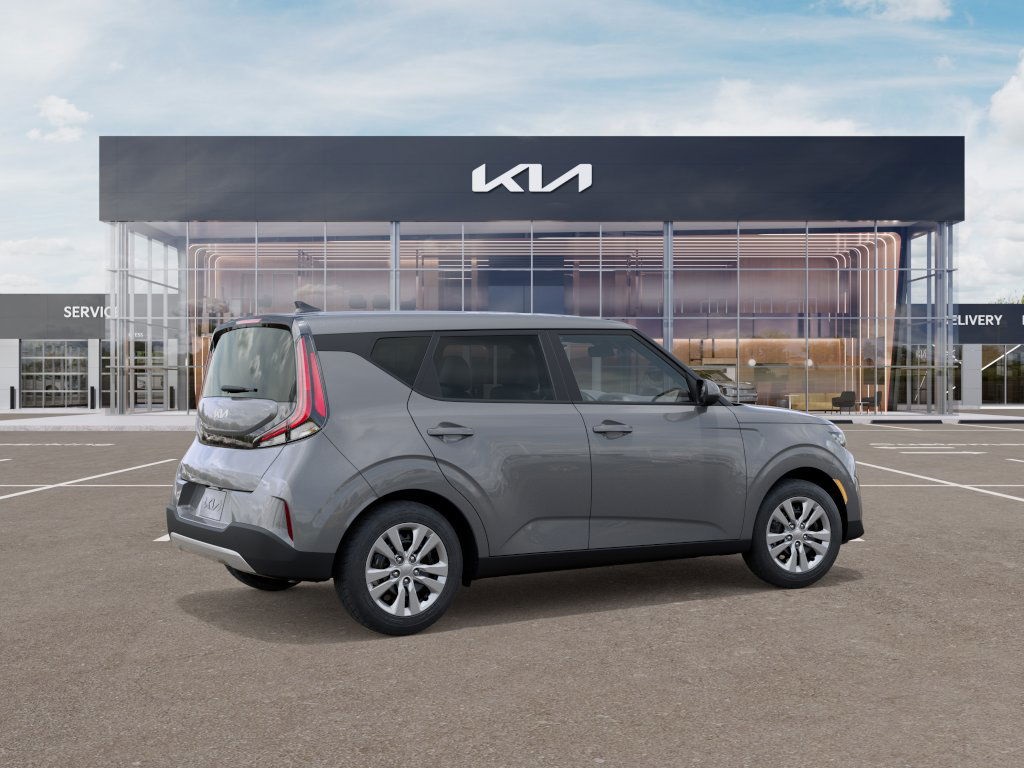 2025 Kia Soul LX Image 5 of 27