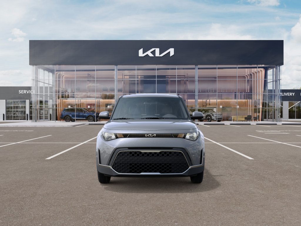 2025 Kia Soul LX Image 2 of 27