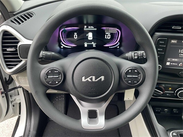 2025 Kia Soul LX Image 13 of 20