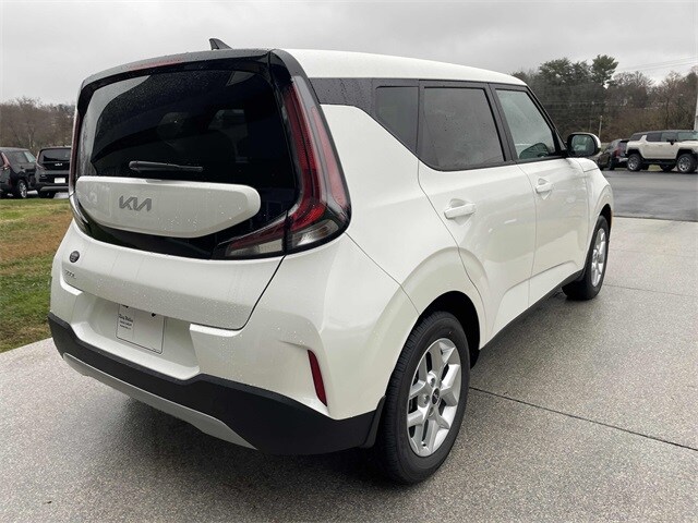 2025 Kia Soul LX Image 5 of 20