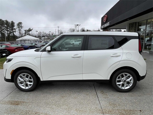 2025 Kia Soul LX Image 8 of 20