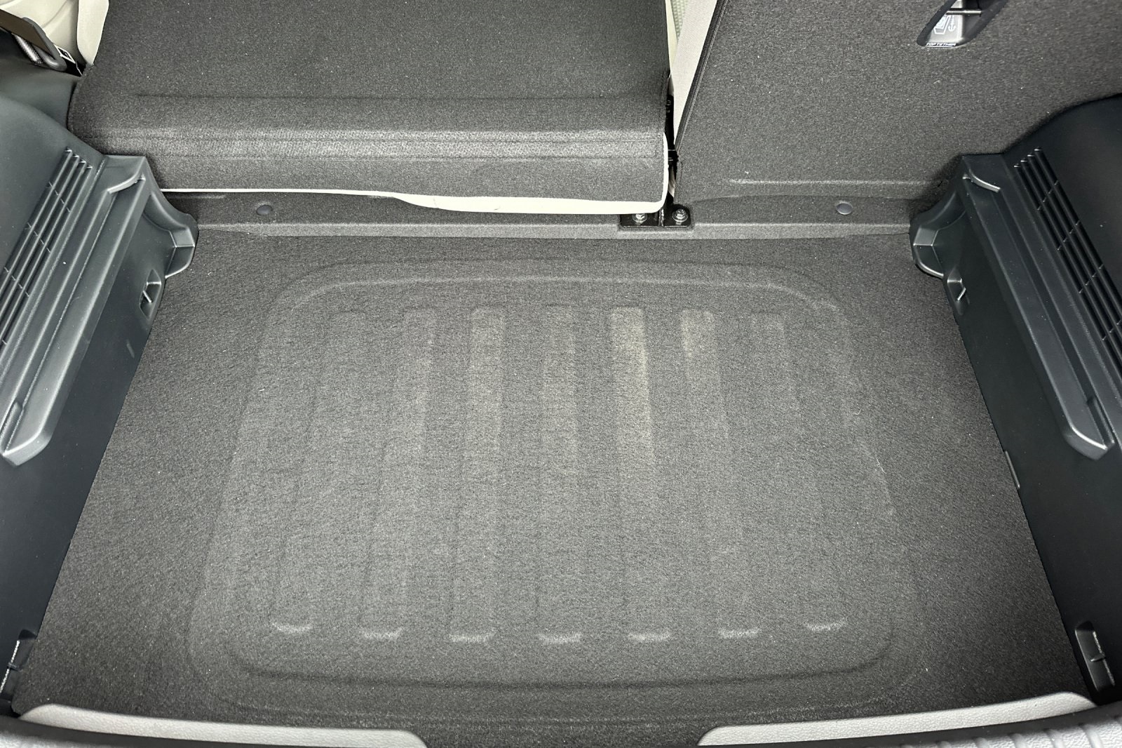 Vehicle image 11 of 20