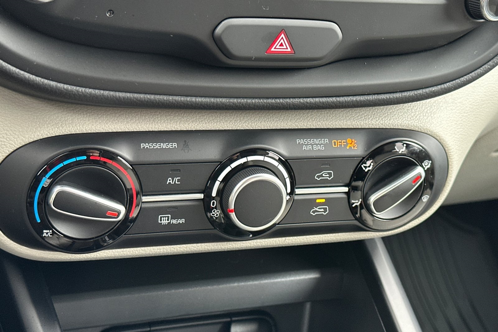 Vehicle image 16 of 20