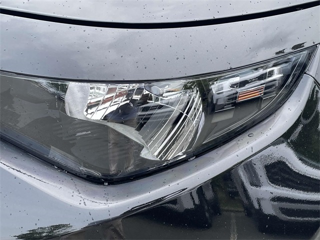 Vehicle image 15 of 35