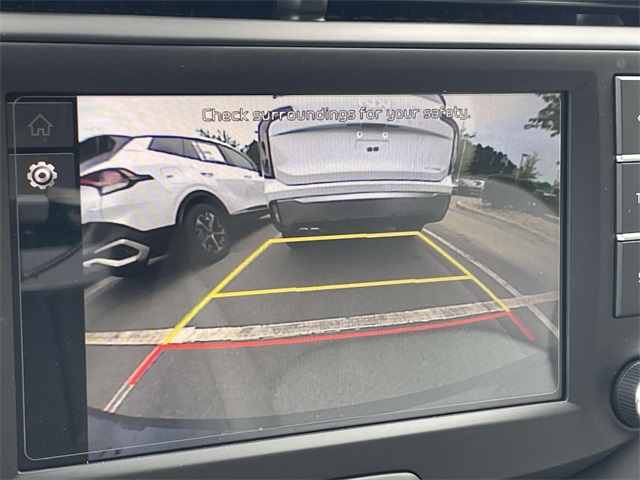 Vehicle image 9 of 35