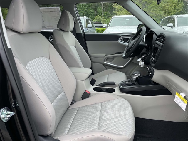 Vehicle image 20 of 35