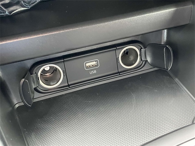 Vehicle image 34 of 35