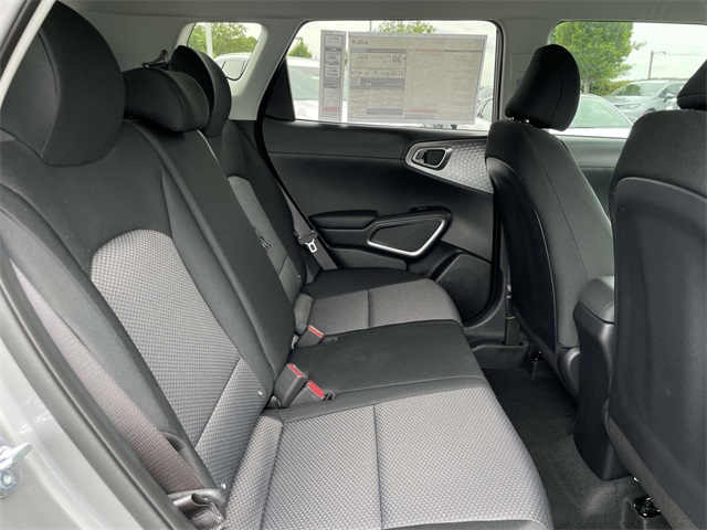Vehicle image 23 of 35