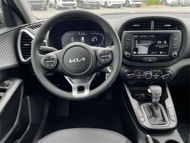 Vehicle image 7 of 35
