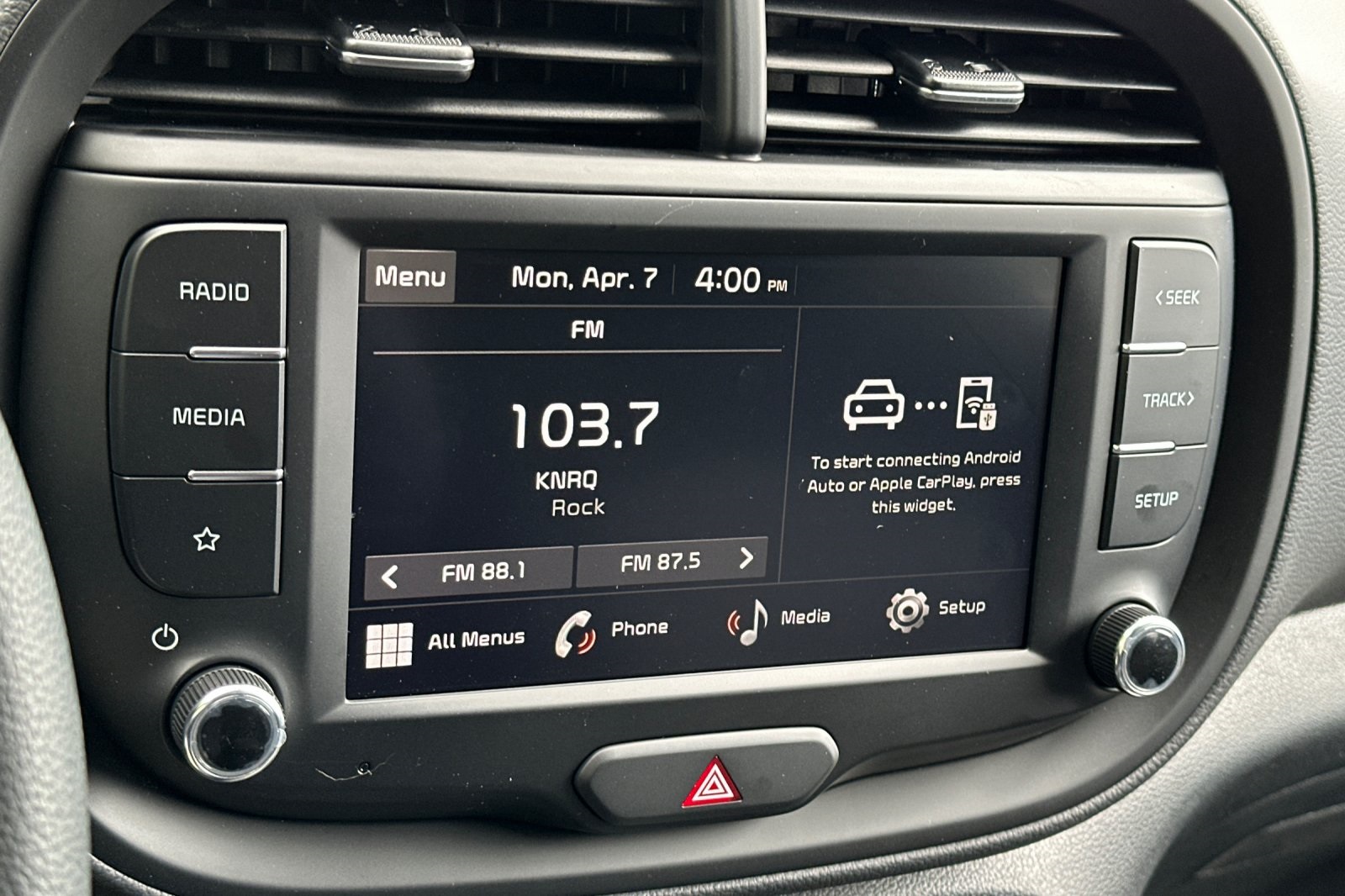 Vehicle image 14 of 20