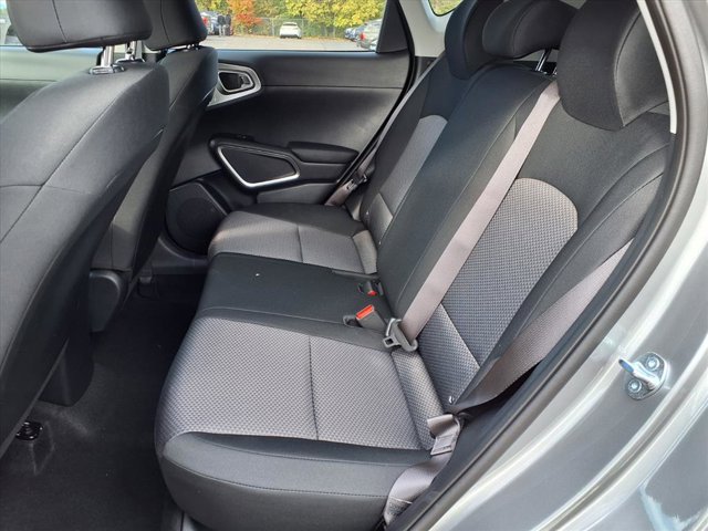2025 Kia Soul LX Image 8 of 27