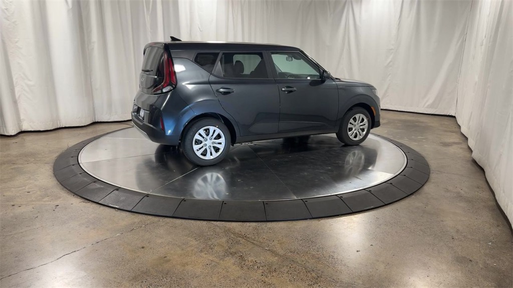 Vehicle image 2 of 28