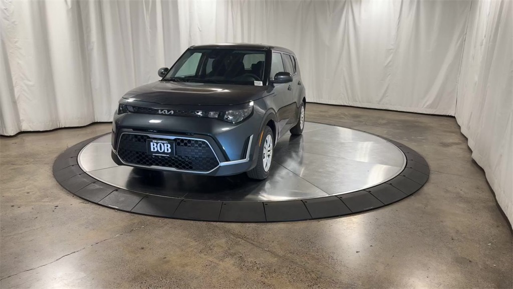 Vehicle image 1 of 28