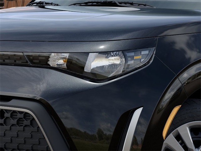 Vehicle image 11 of 27