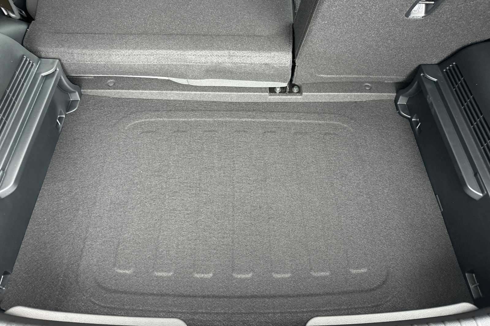 Vehicle image 11 of 20