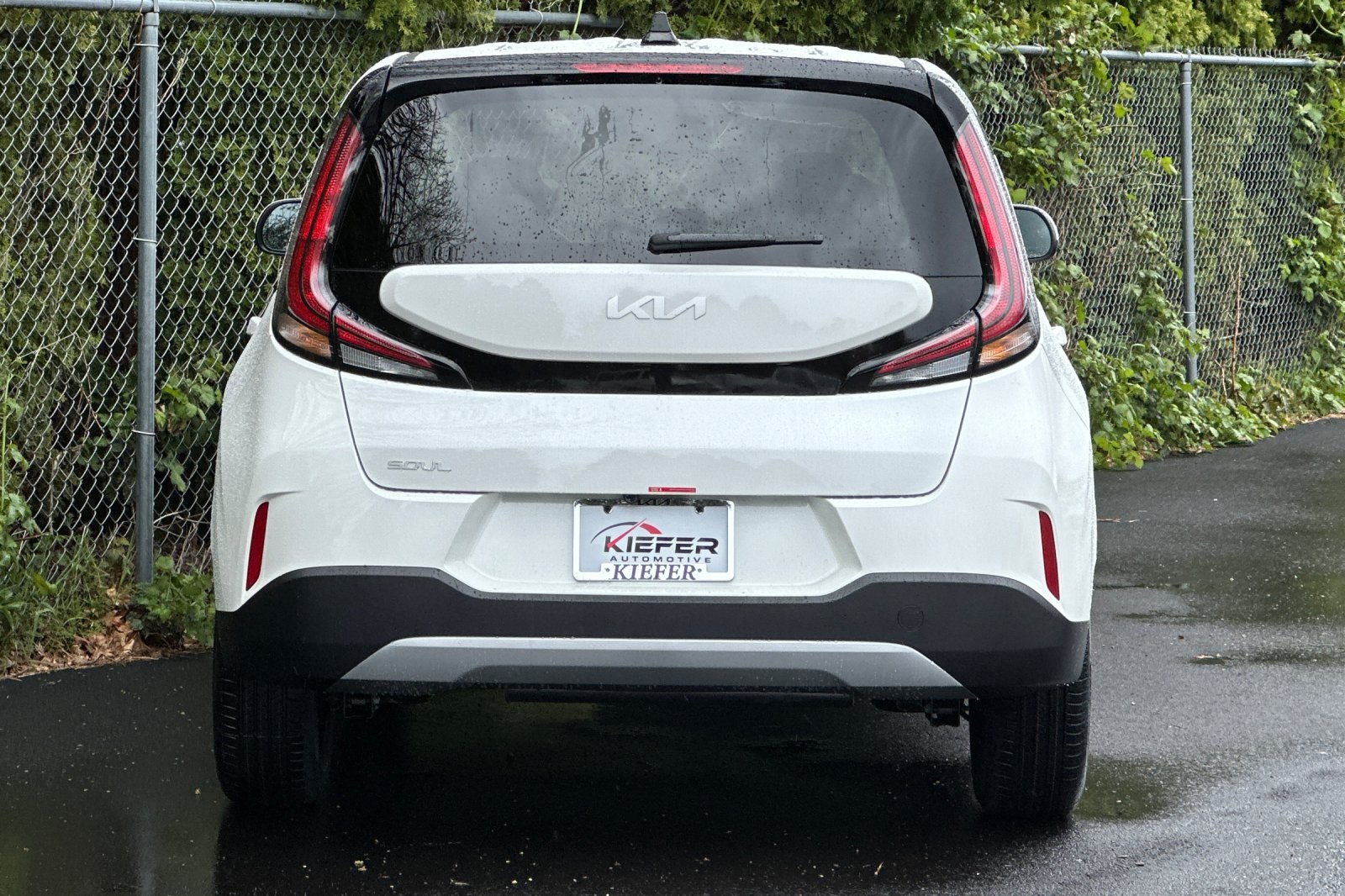 Vehicle image 4 of 20