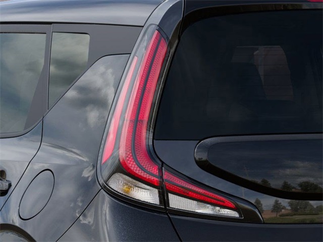 Vehicle image 12 of 27