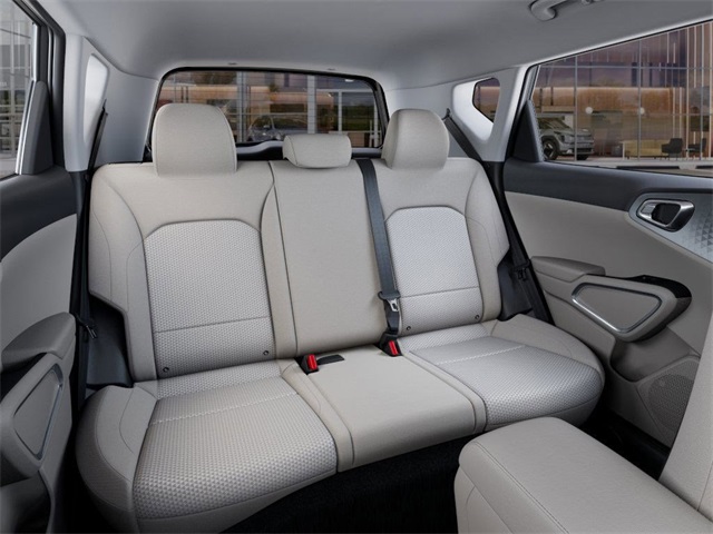 Vehicle image 16 of 27