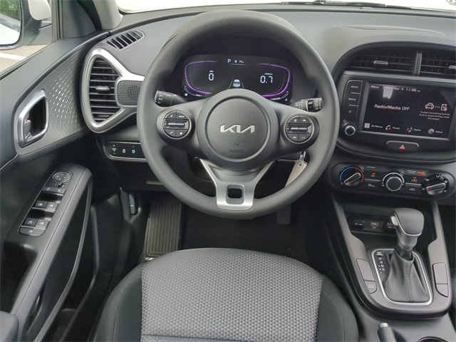 Vehicle image 15 of 24