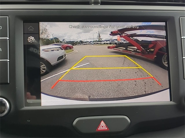 Vehicle image 19 of 24