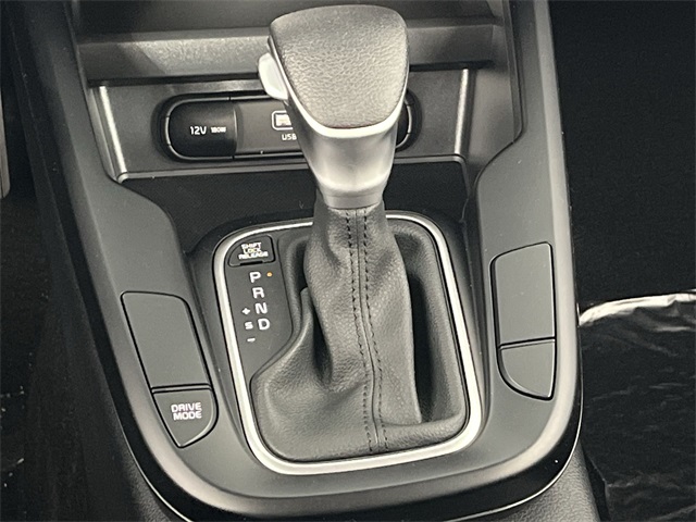 Vehicle image 20 of 25