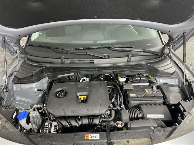 Vehicle image 10 of 25