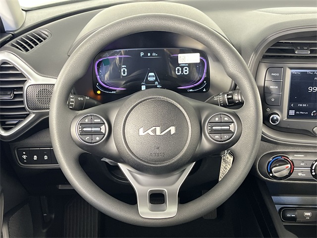 Vehicle image 16 of 25