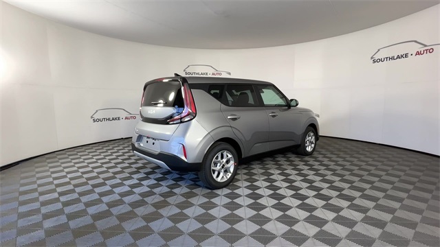 Vehicle image 6 of 25