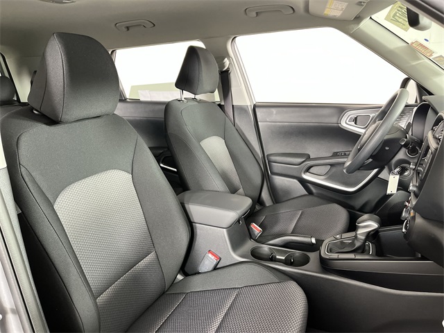 Vehicle image 15 of 25