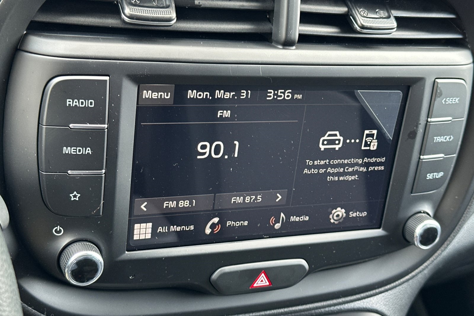 Vehicle image 14 of 20