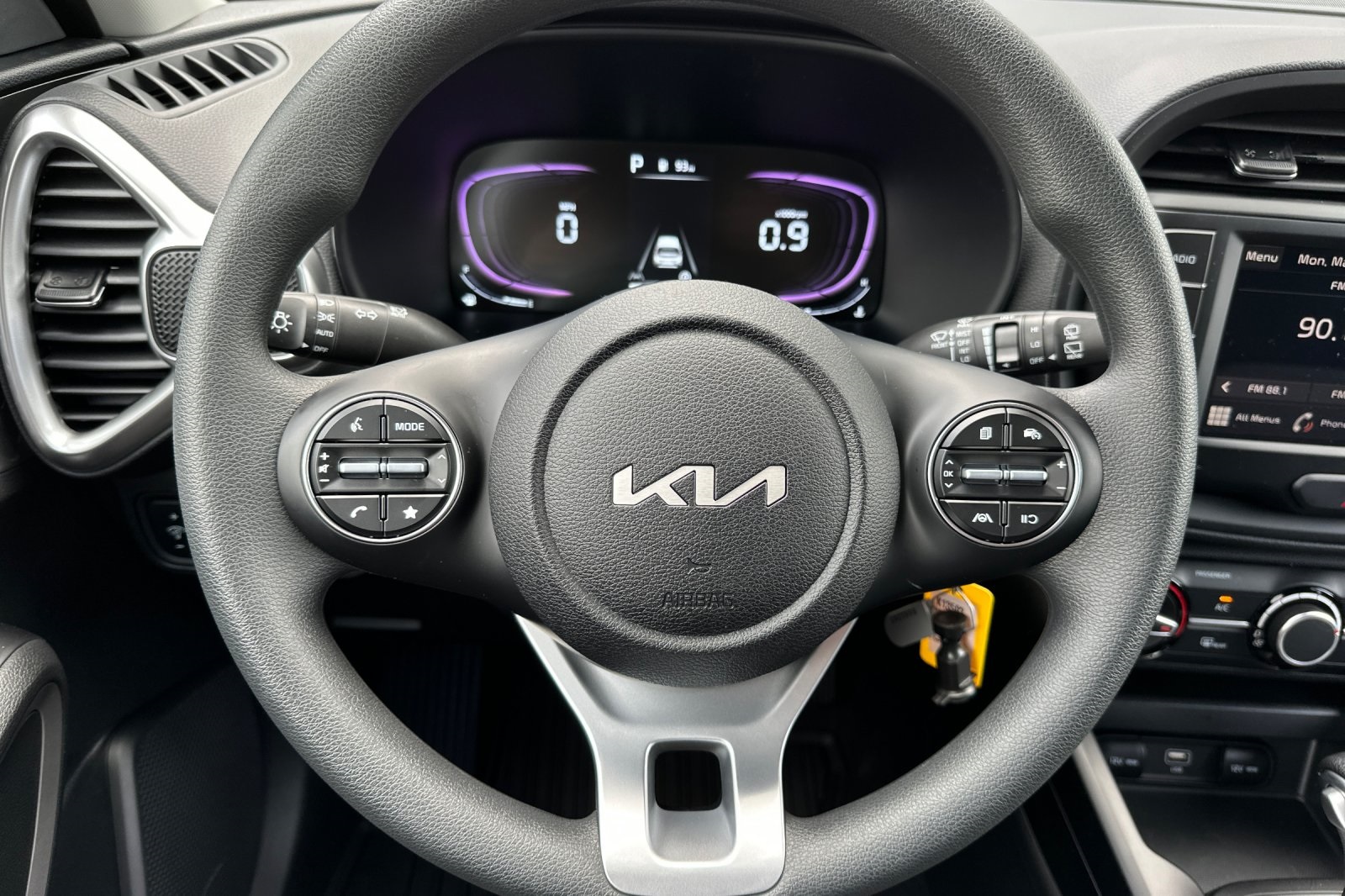Vehicle image 18 of 20