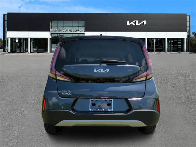 Vehicle image 6 of 25