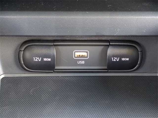 Vehicle image 24 of 25