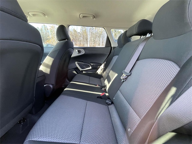 Vehicle image 11 of 37